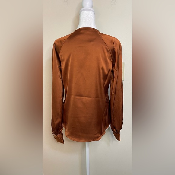 Banana Republic Keyhole Button Closure Long Raglan Sleeves Blouse Top Sz XXS.NWT - Picture 16 of 17